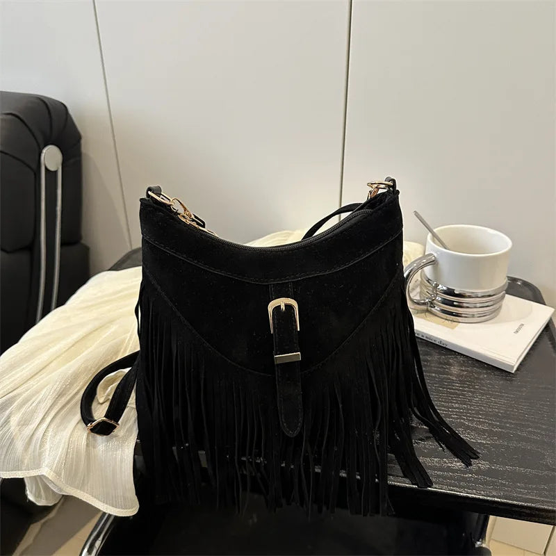 Boho Fringe Crossbody Bag for Women Vintage Tassel Shoulder Bag Suede Leather Hobo Purse Western Cowgirl Handbag Y2K Retro Style Black
