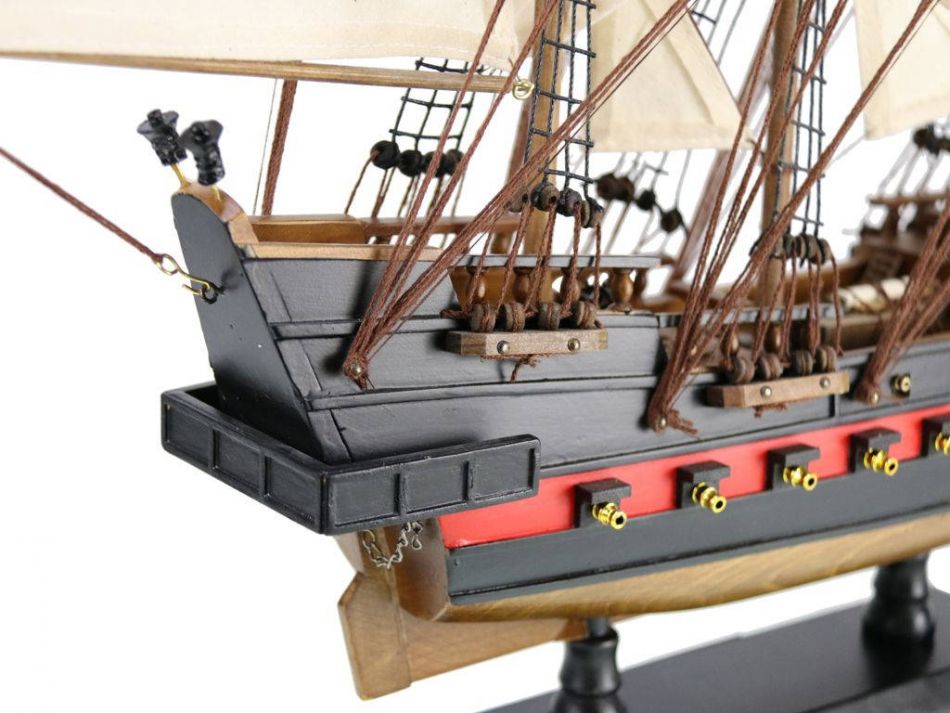 Wooden Thomas Tew's Amity White Sails Limited Model Pirate Ship 26"